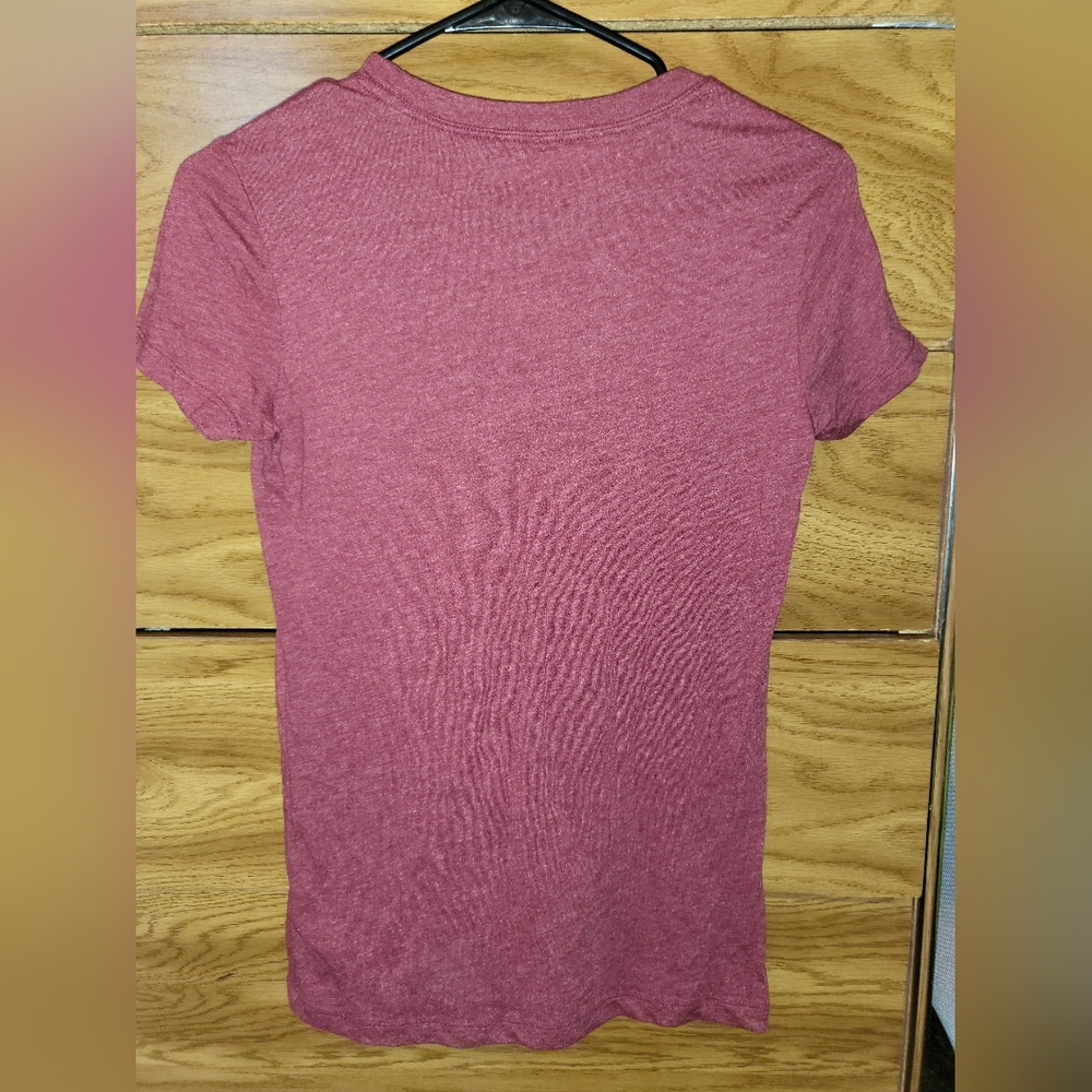 Aerostoples muave red shirt